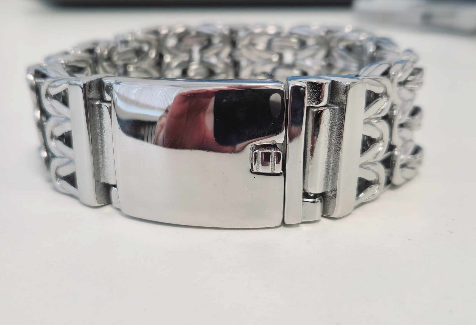 cfe9a8db-8b4f-4cef-b4d9-3289e932d660